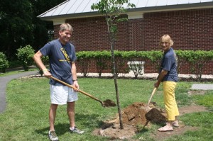 2014 Benefit and Tree Dedication-22